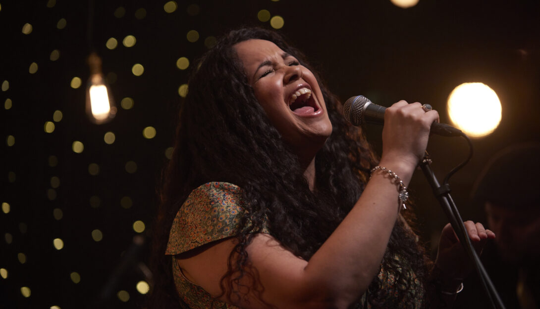 Blues: Kyla Brox Band 2