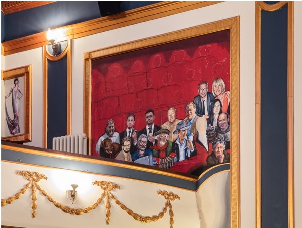 Add a portrait to our theatre