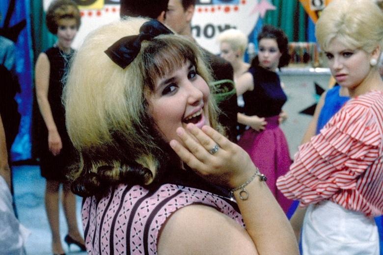 Hairspray (PG) (1988) 92 Mins. 1
