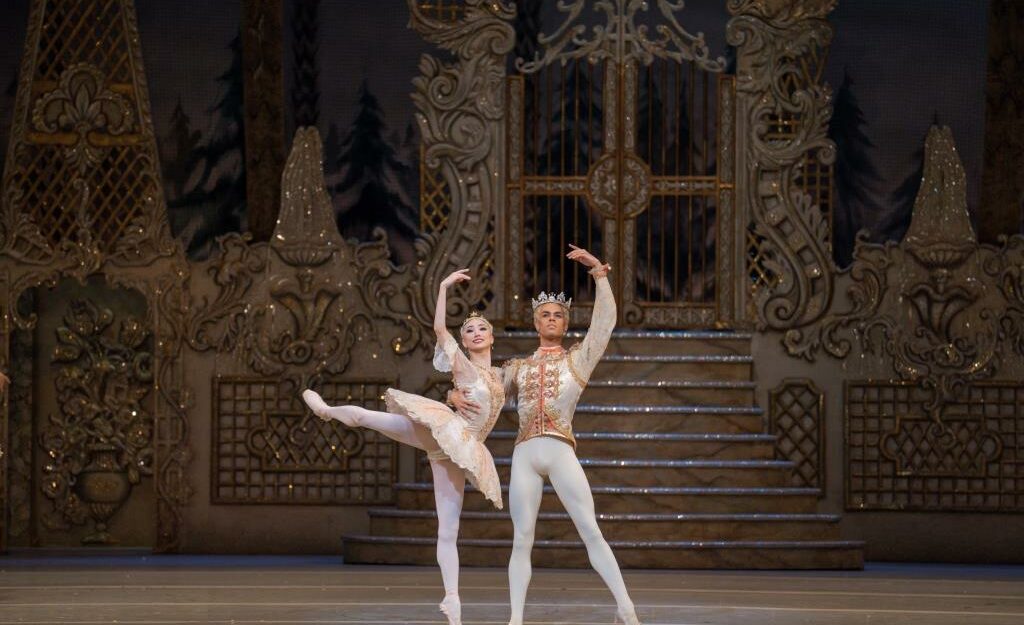 RB : The Nutcracker (TBC) (2023) Approx. 170 mins 3