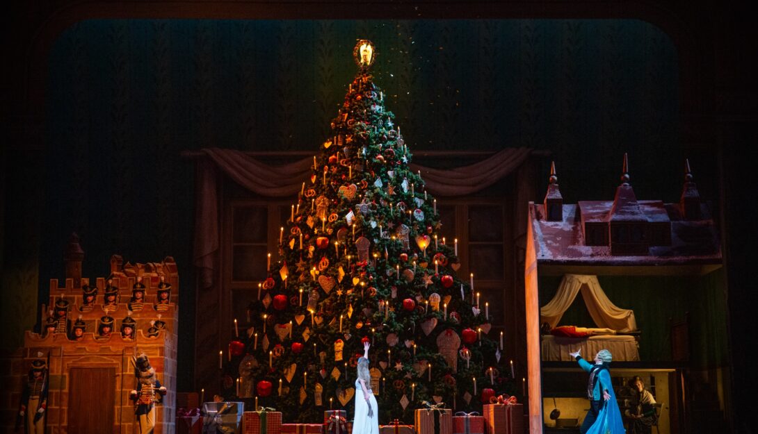 Screening: RB&O - The Nutcracker (165 mins) 3