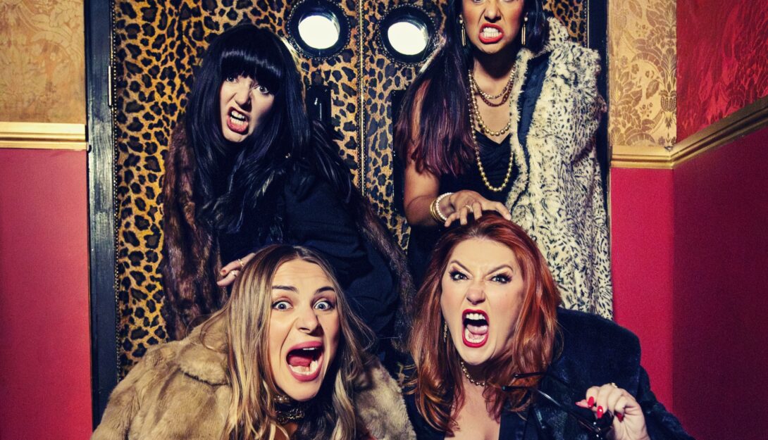 Flat & The Curves: Now Thats What I Call Feral 1