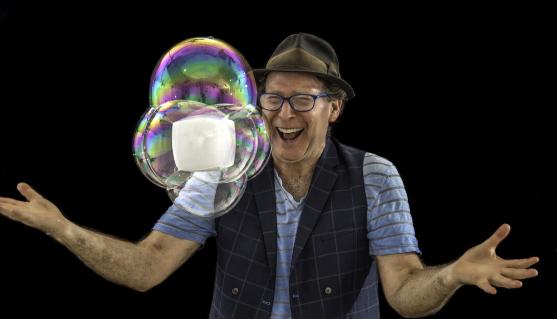 The Amazing Bubbleman 11