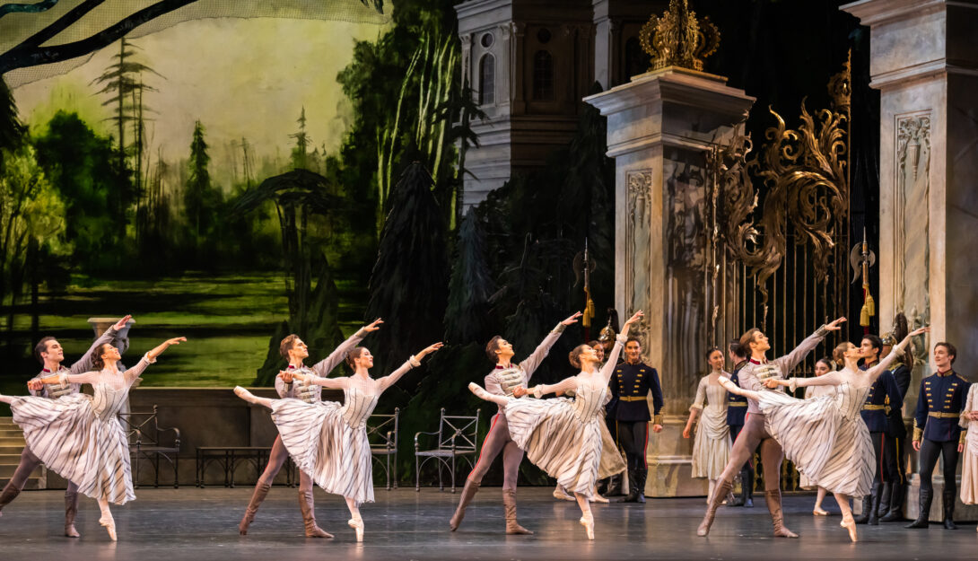RB&O Swan Lake (12 TBC) 205 mins 1